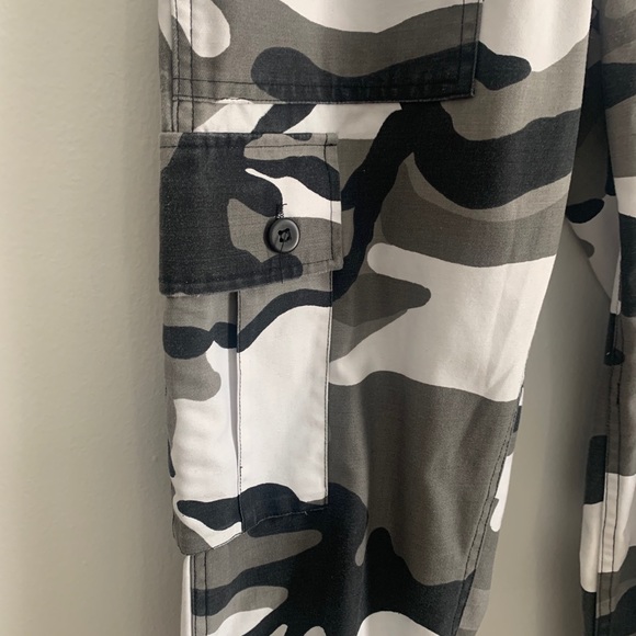 Cargo Pants - Picture 3 of 5